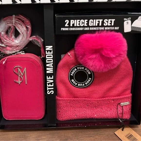 Steve Madden Fuchsia Set - Picture 1 of 3
